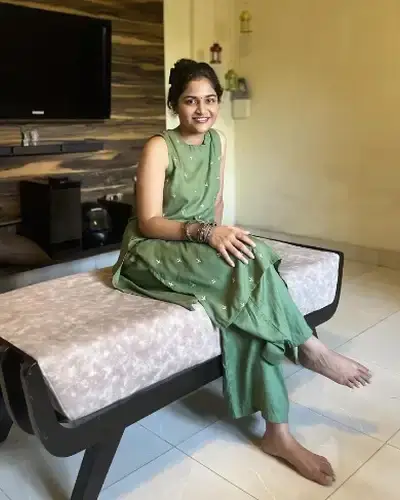 Narmadapuram Call Girls